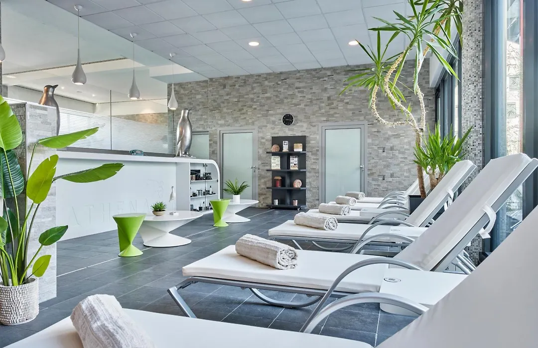 Hôtel Restaurant Athena Spa-1